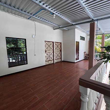 Ibania Hostal Tamanique Bagian luar foto