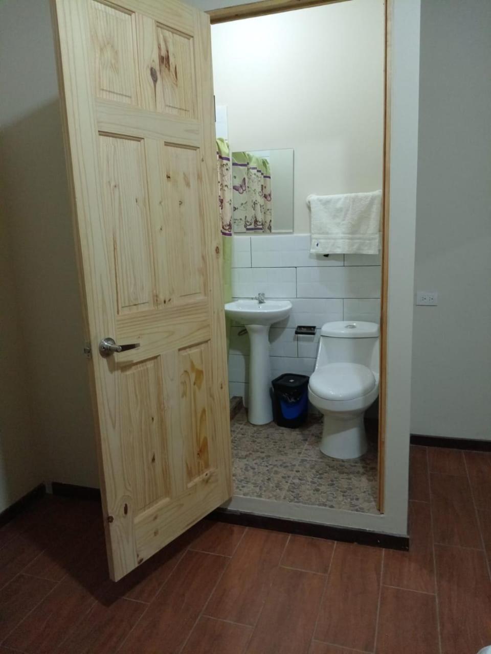 Ibania Hostal Tamanique Bagian luar foto