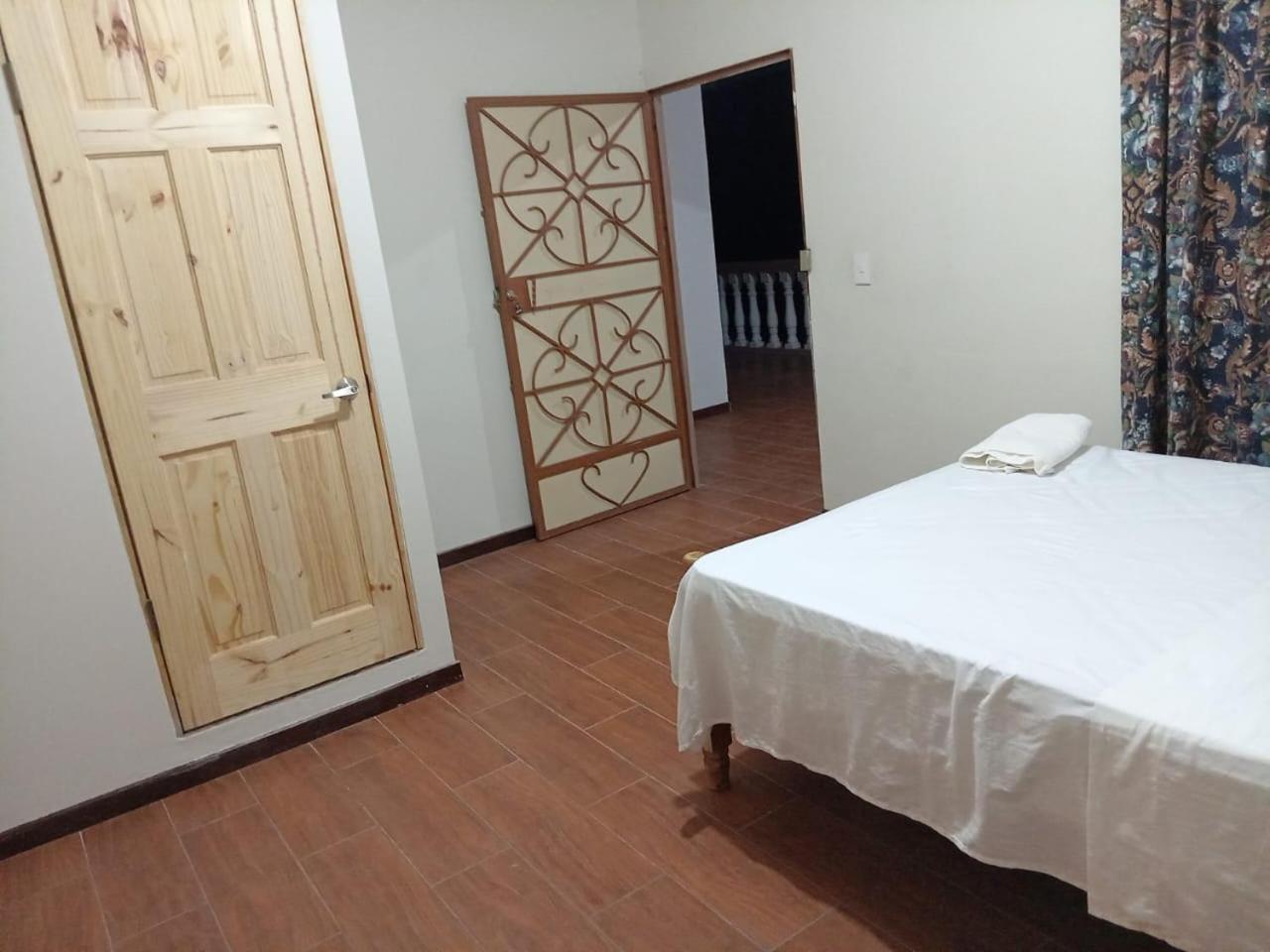 Ibania Hostal Tamanique Bagian luar foto
