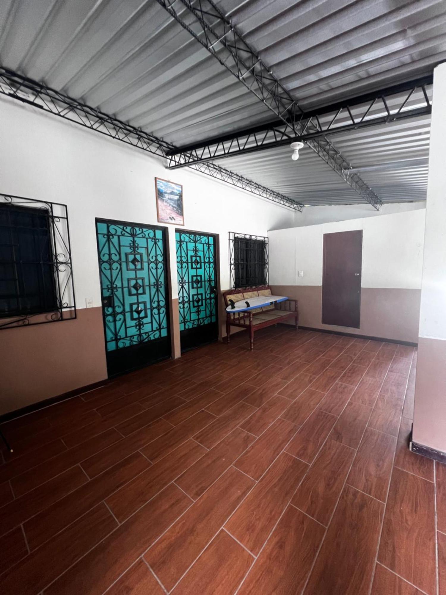 Ibania Hostal Tamanique Bagian luar foto