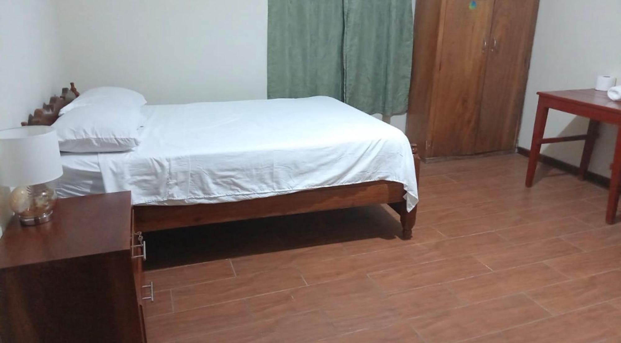 Ibania Hostal Tamanique Bagian luar foto
